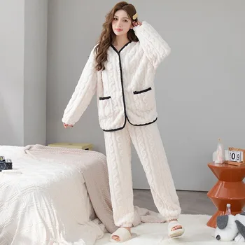 2 adet Mercan Kadife kadın Pijama Kış Kalınlaşmış Uzun Kollu V Yaka Düğmesi Üst Pantolon Loungewear Kadın Pijama Pijama