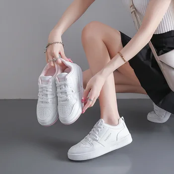 Kadınlar için ayakkabı Yeni Moda Platform Ayakkabı 2023 Yeni Rahat Daireler Kadın Kalın Taban Nefes Beyaz vulkanize ayakkabı