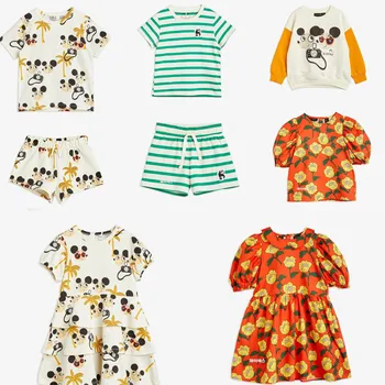 Kız Elbise 2023 Yaz Bahar Marka Tasarımcısı Kız Tshirt Şort Setleri Baskı Şerit Tshirt Setleri Çiçek Elbise Küçük Kızlar için