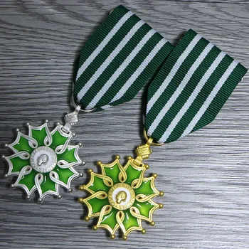 Fransız Sanat ve Edebiyatının Yeniden Üretimi Hatıra Madalyası, Şövalye Subay Madalyası
