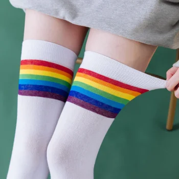 Sonbahar Kış Gökkuşağı Çizgili Uzunlukta Buzağı Çorap Diz üzerinde Çorap Pamuk Japon ve Kore Kolej Tarzı
