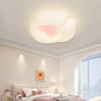 Iskandinav kremsi Minimalist tarzı Led tavan ışıkları yaratıcı basit tavana monte lamba yatak odası dekorasyon ev aydınlatma armatürleri